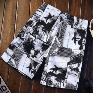 短裤男夏天骚气五分大裤衩潮海边度假宽松潮牌大码速干男士沙滩裤