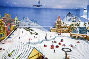 【花都融创】花都1天＊雪世界娱雪2小时＊北回归线上的晨采庄园＊融创茂购物中心＜亲子游＞