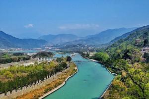 【成都当地玩乐】都江堰＊青城山1天游＜漫游青都＞